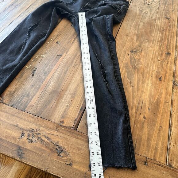 Judy Blue Jeans Size 5/27 Skinny Cropped Ultra Distressed Raw Hem Black Stretch - Picture 11 of 16